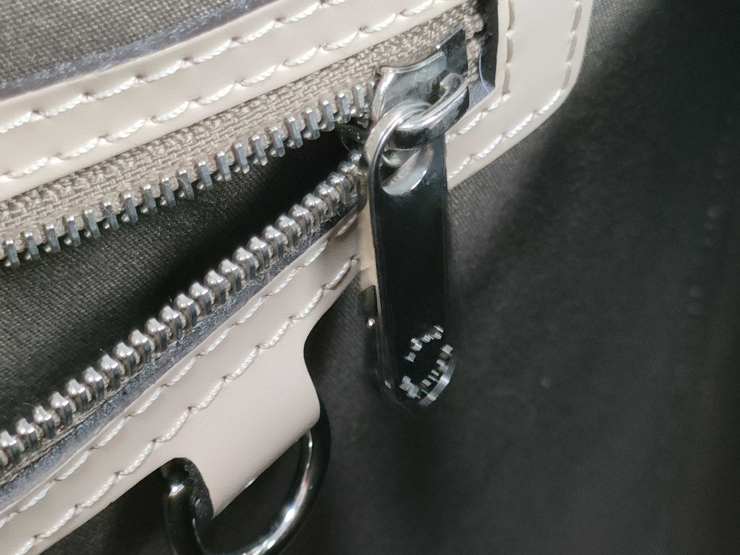 LOUIS VUITTON RFID Unverifiable AA 2174 Epi Louis Vuitton Blair MM Handbag