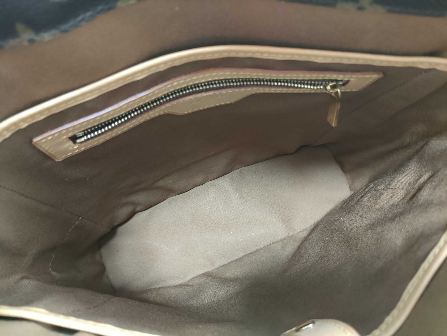 LOUIS VUITTON RFID Unverified SR 0042 Monogram LOUIS VUITTON Vavin GM Handbag