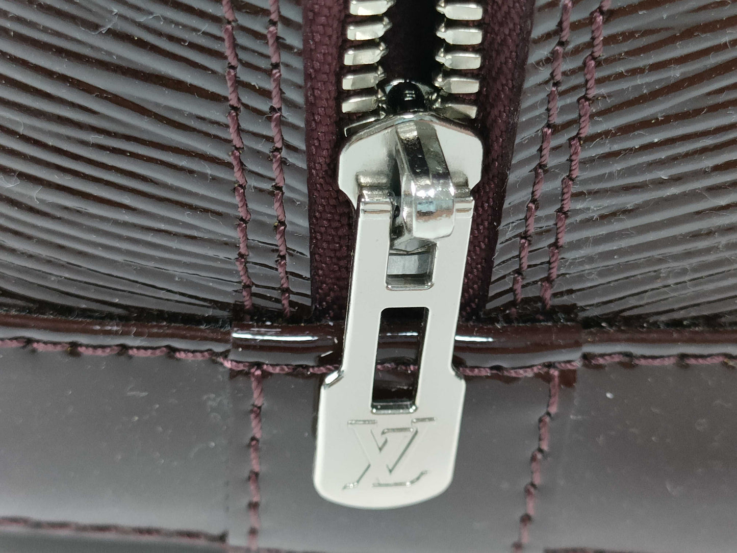 LOUIS VUITTON RFID Unverifiable FL 2142 Epi Louis Vuitton Alma Handbag