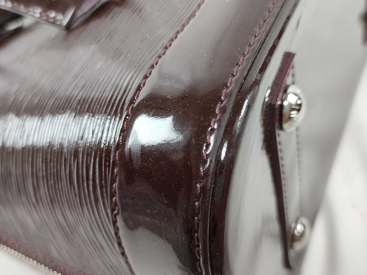 LOUIS VUITTON RFID Unverifiable FL 2142 Epi Louis Vuitton Alma Handbag
