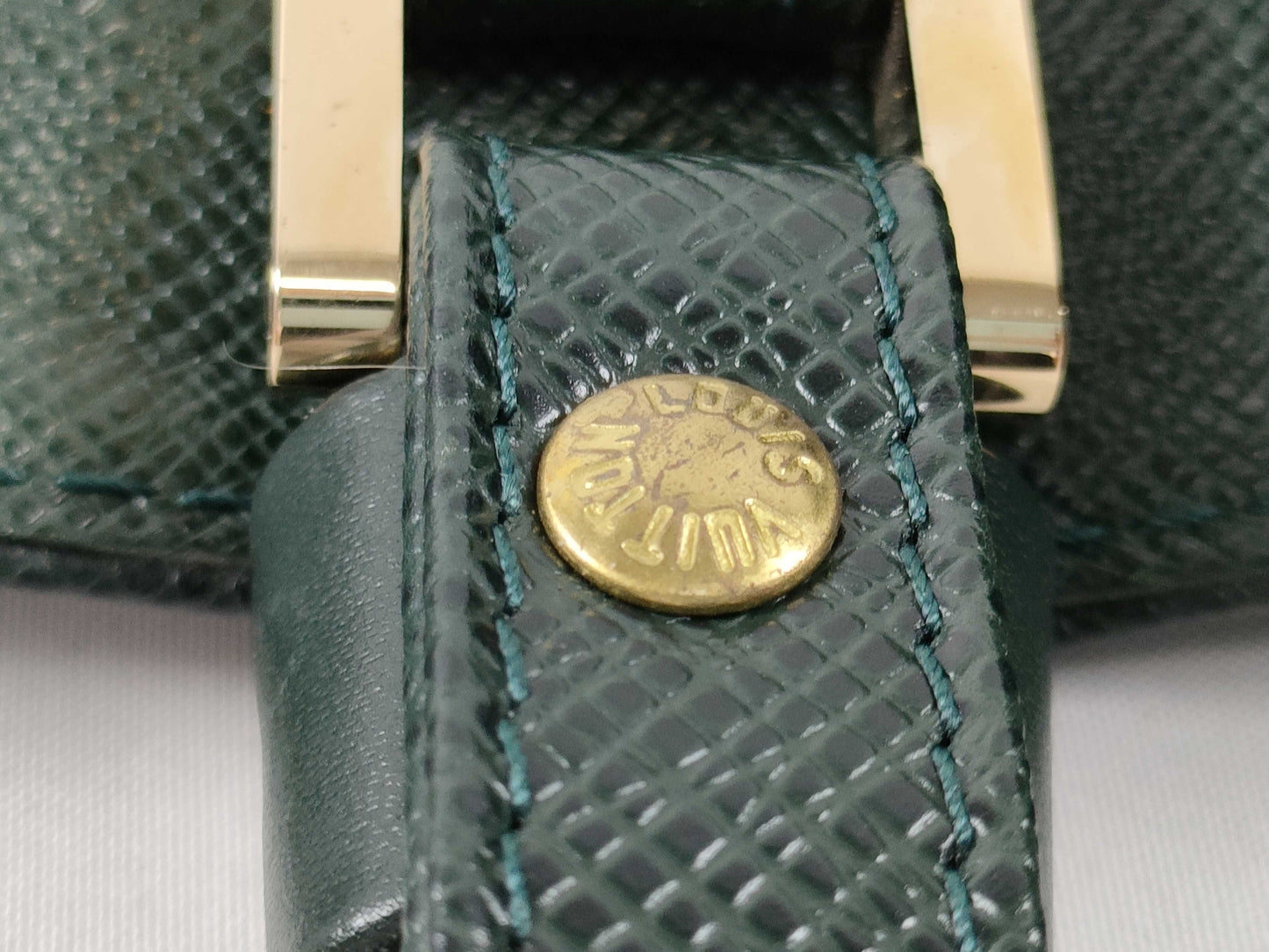 LOUIS VUITTON RFID Unverified CA 0061 Taiga LOUIS VUITTON Selenga Second Bag