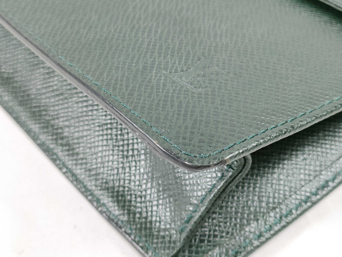 LOUIS VUITTON RFID Unverified CA 0061 Taiga LOUIS VUITTON Selenga Second Bag