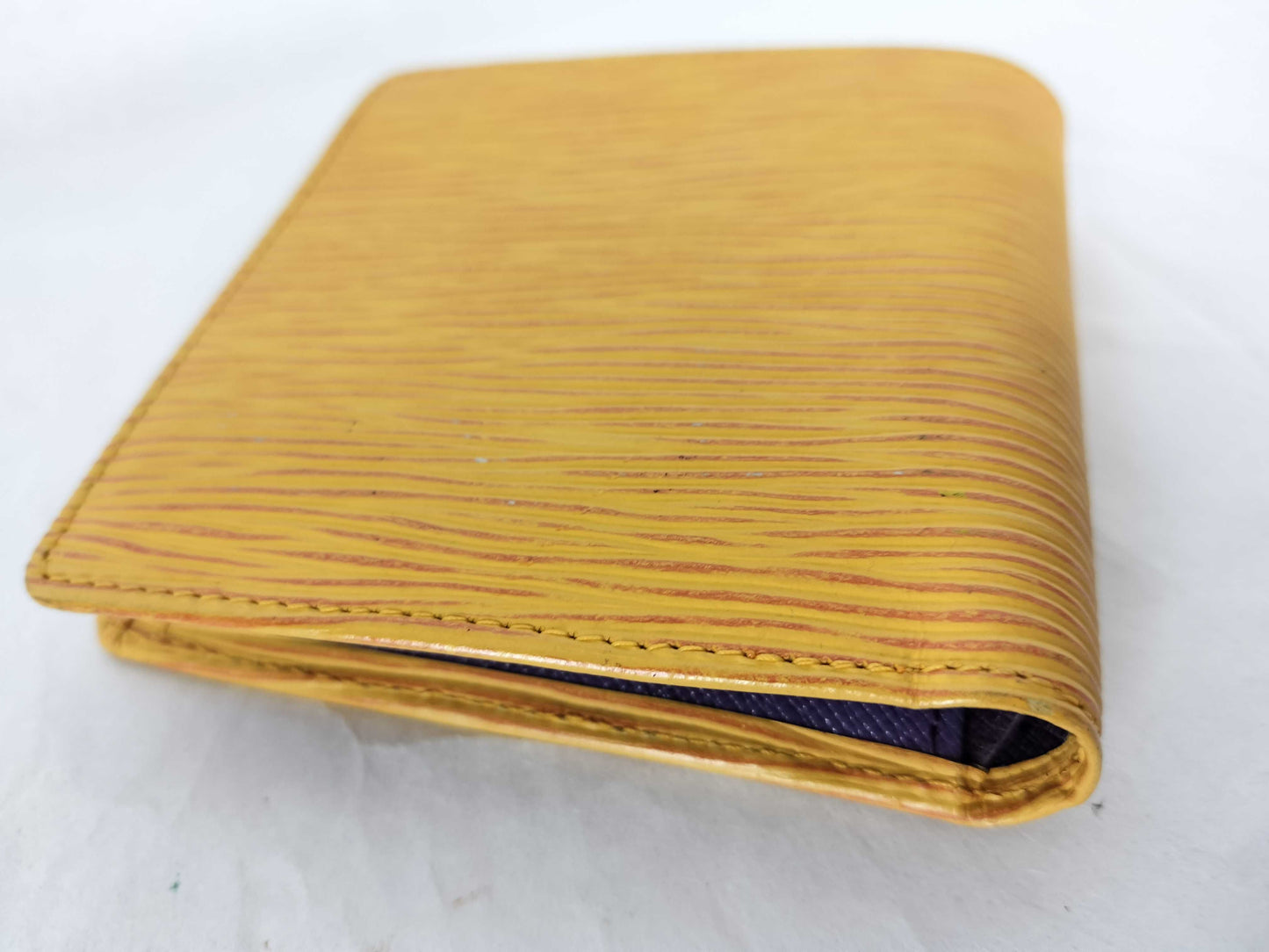 LOUIS VUITTON Unidentified Epi Louis Vuitton Porte-Bie Carte-Clés Wallet