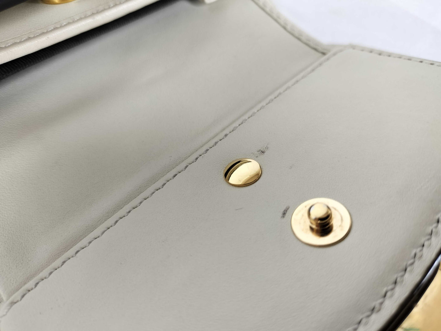 GUCCI GG GUCCI Compact Wallet