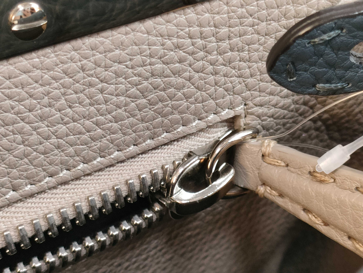 FENDI FENDI Peekaboo Selleria Handbag