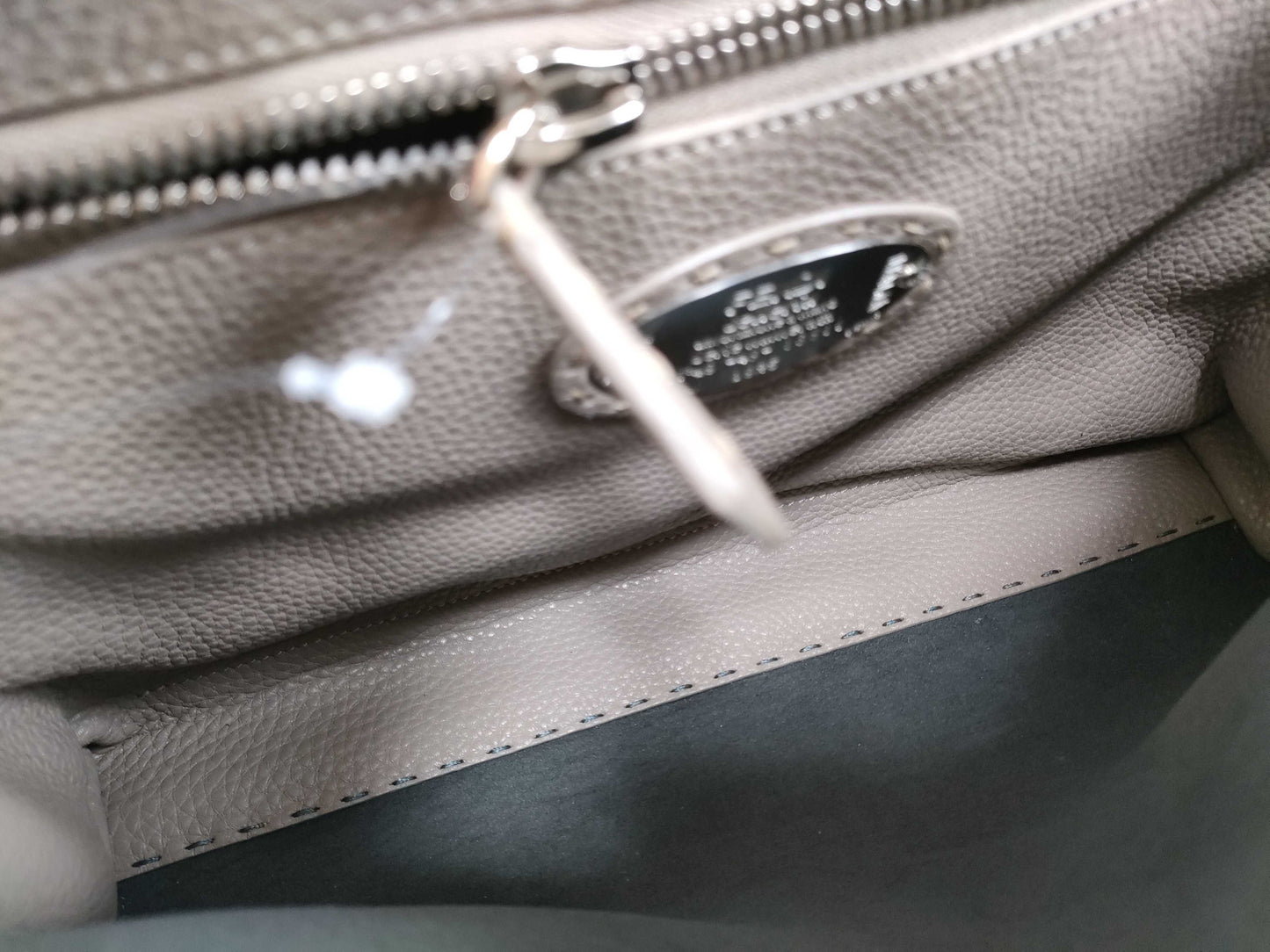 FENDI FENDI Peekaboo Selleria Handbag