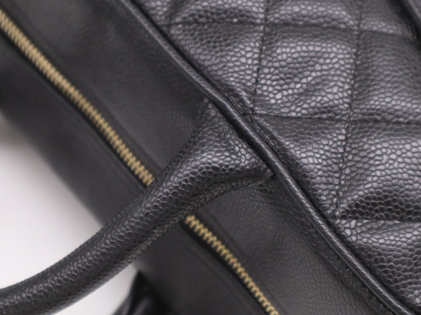CHANEL A20997 Caviar Leather Bowling Bag with GD Hardware and Black Seal 10208571 Handbag