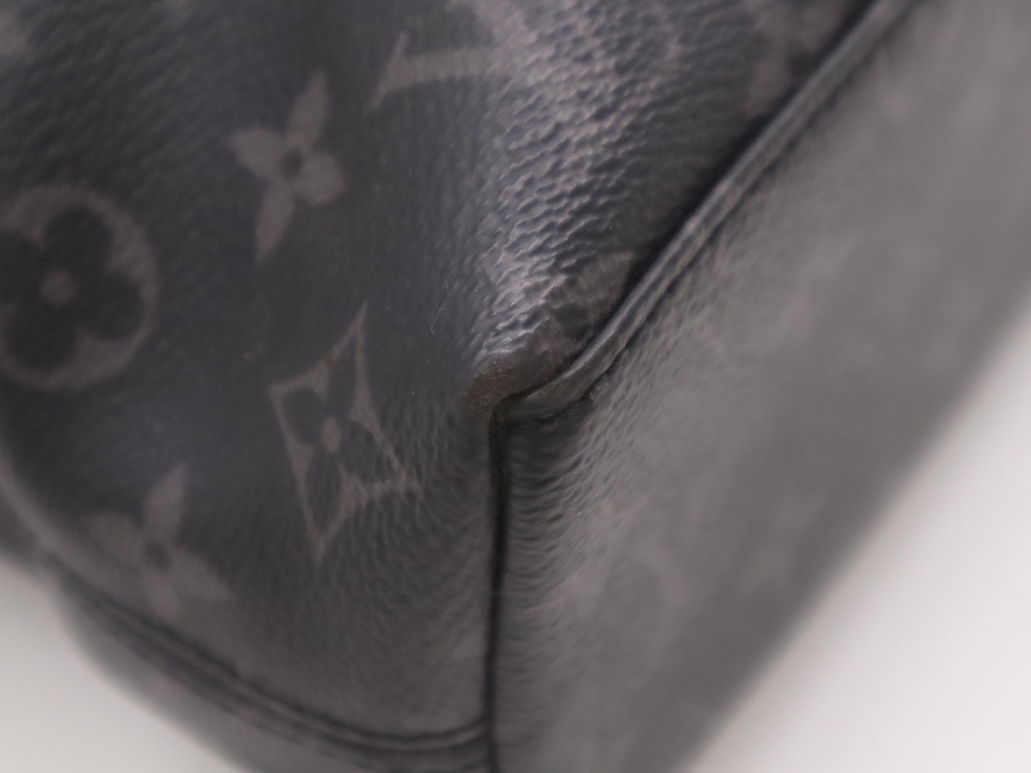 LOUIS VUITTON M40566 Eclipse Explorer Business Bag