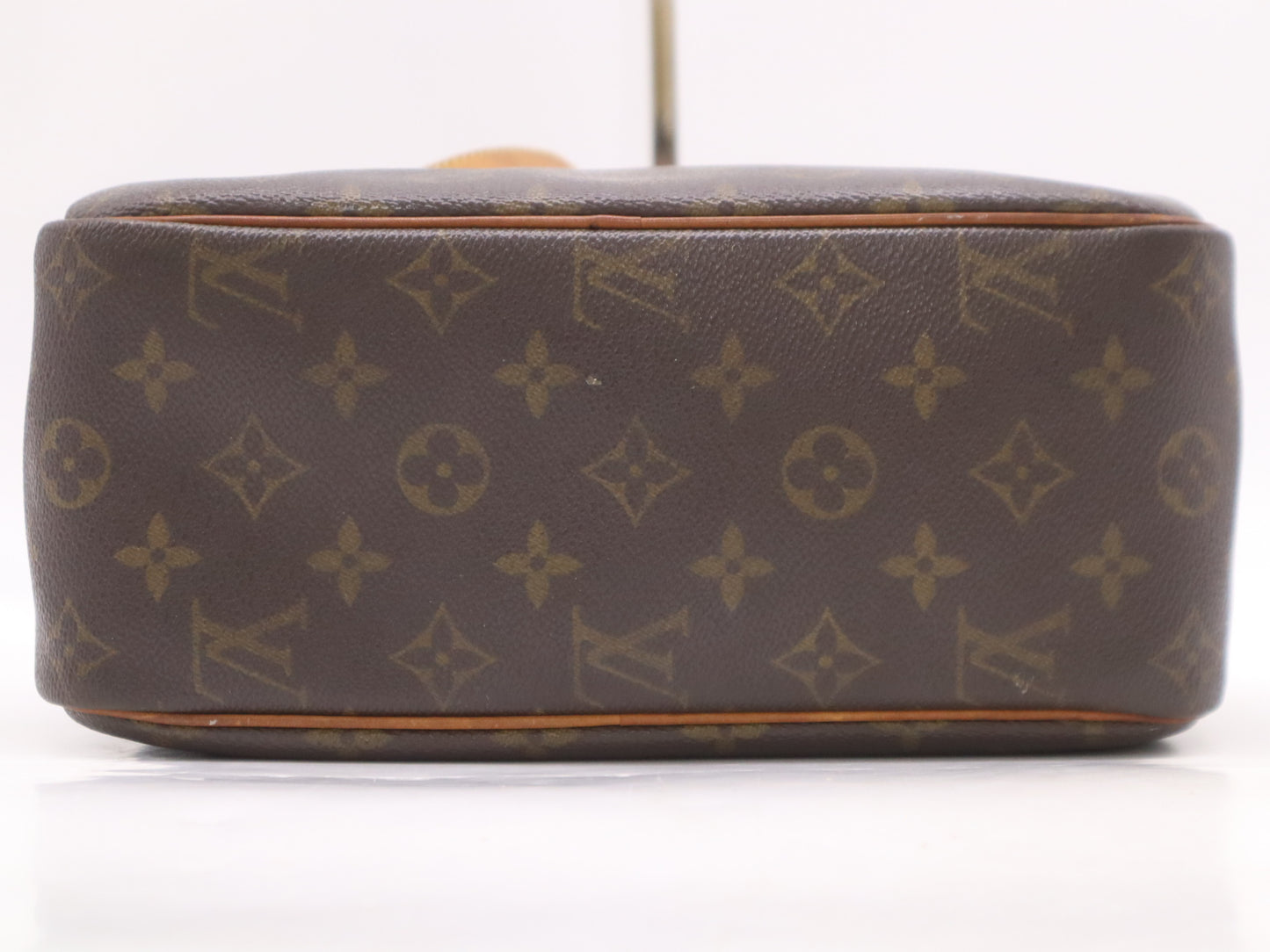 LOUIS VUITTON M51182 Monogram Cite MM Shoulder Bag