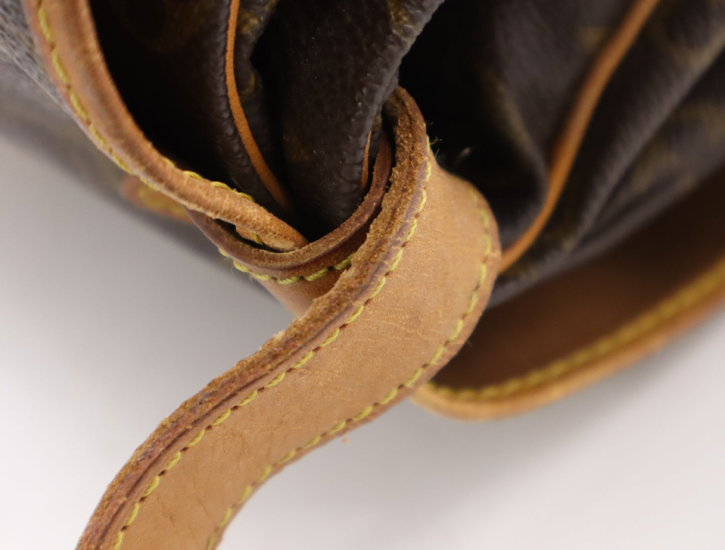LOUIS VUITTON M42254 Monogram Saumur 35 Shoulder Bag