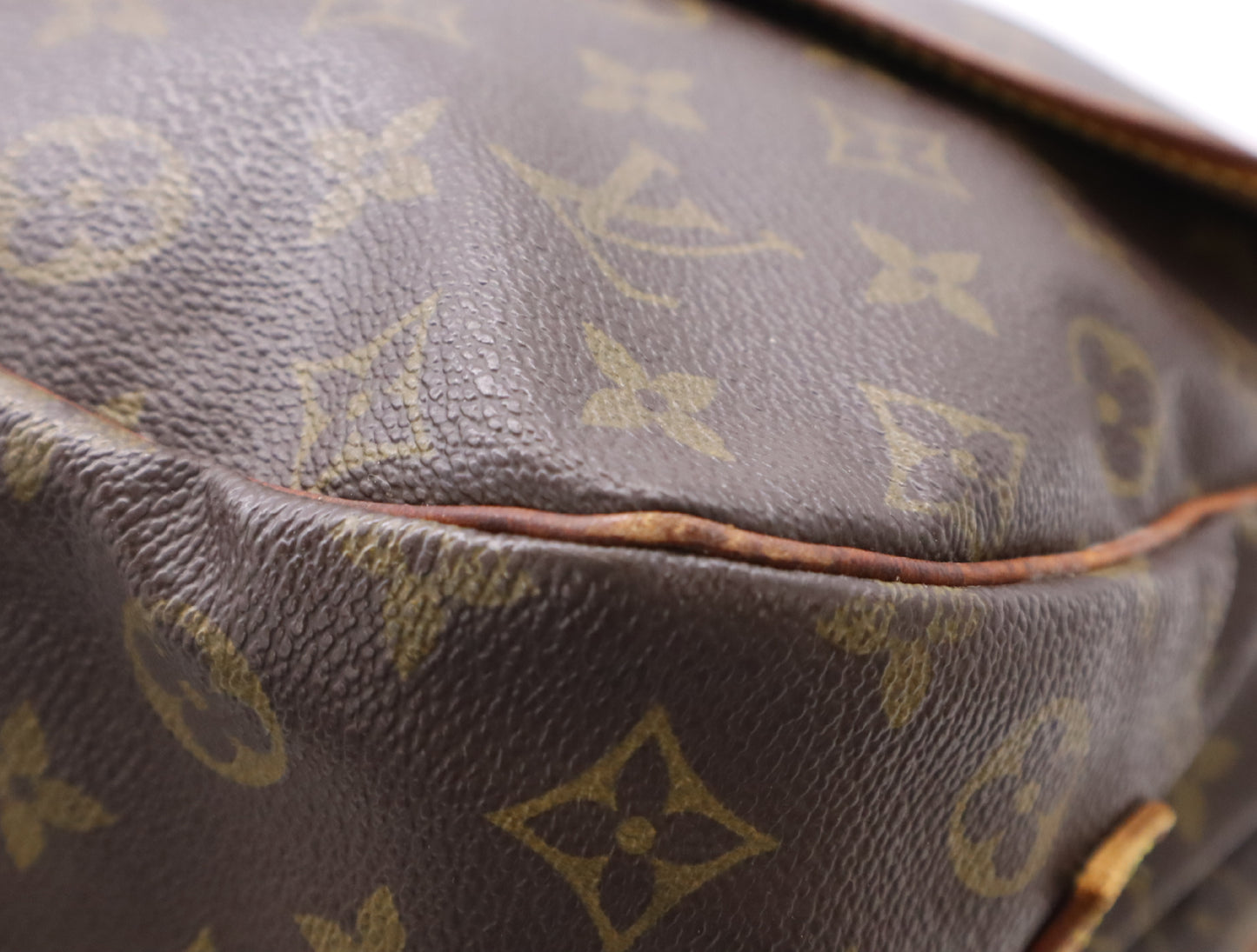 LOUIS VUITTON M42254 Monogram Saumur 35 Shoulder Bag