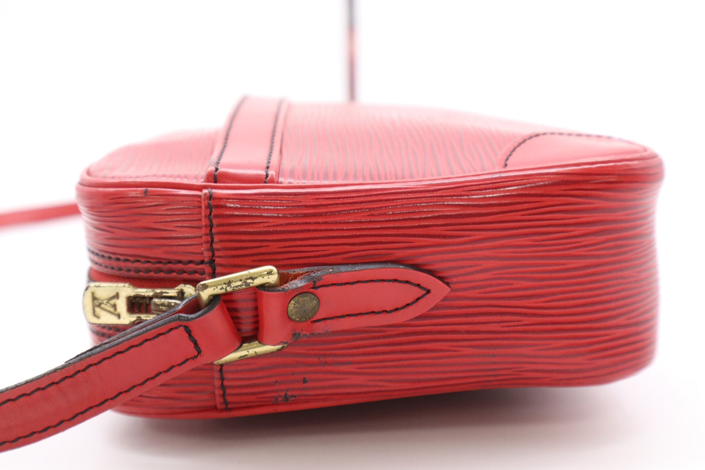 LOUIS VUITTON M52317 Epi Trocadero 24 Castilian Red Shoulder Bag