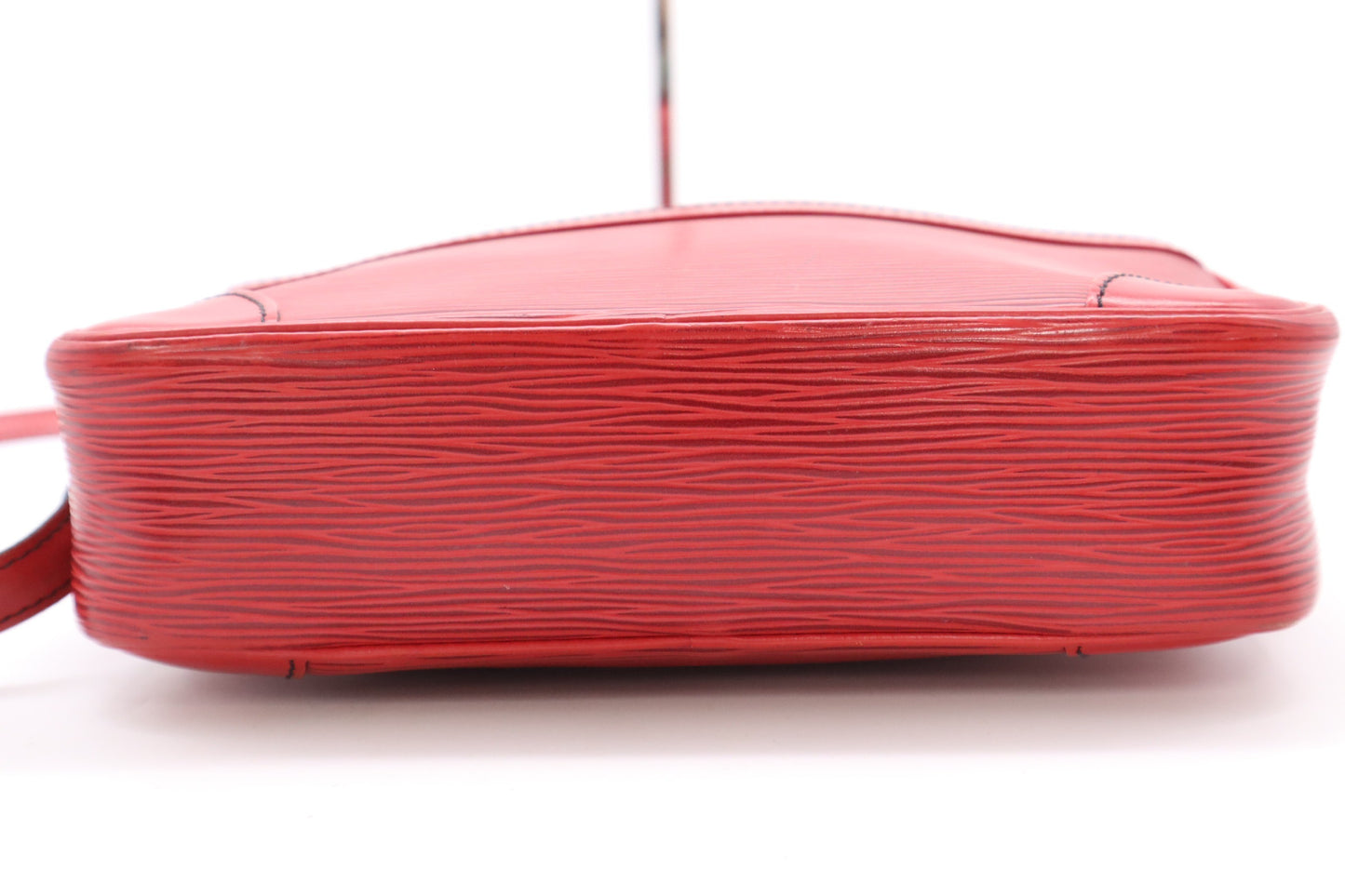 LOUIS VUITTON M52317 Epi Trocadero 24 Castilian Red Shoulder Bag