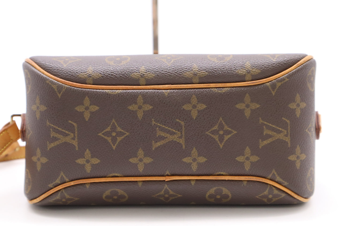LOUIS VUITTON M51221 Monogram Blois Shoulder Bag