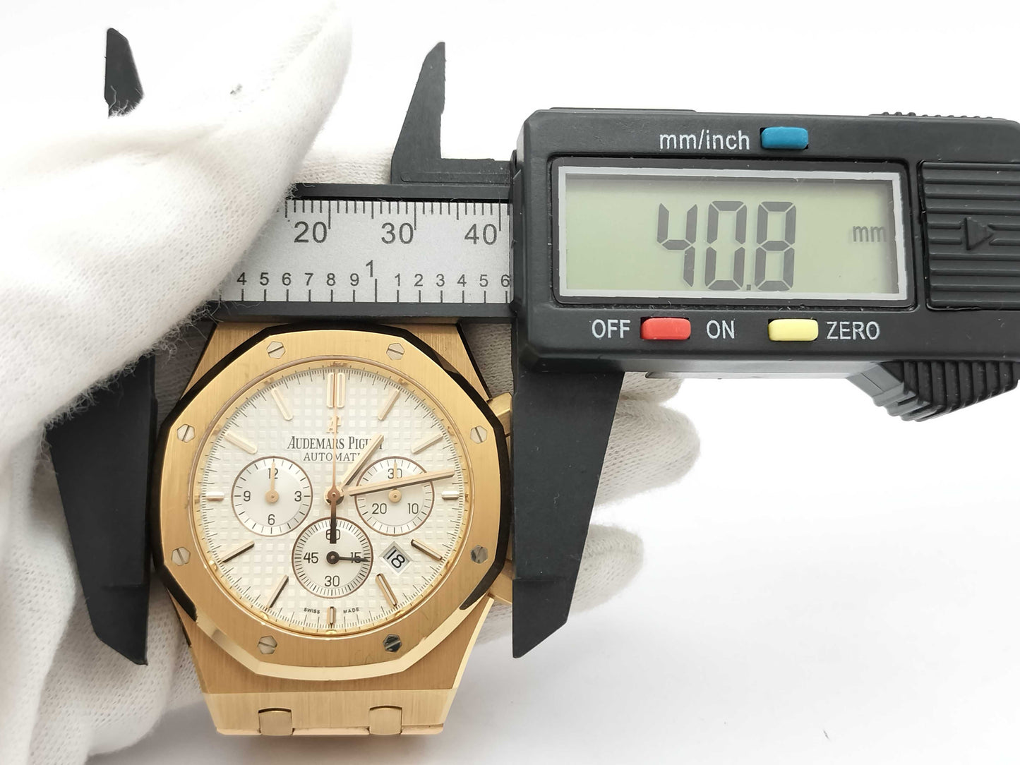 AUDEMARS PIGUET Royal Oak 26320OR.OO.1220OR.02 I22818-1730 Automatic White Dial 18K Gold Men's Watch