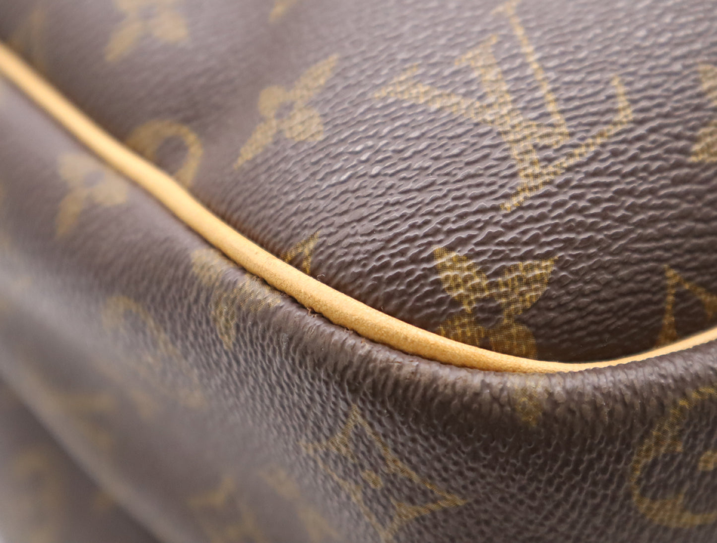 LOUIS VUITTON M41399 Monogram Alize 24H Boston Bag