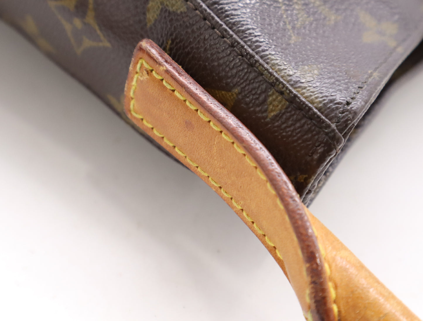 LOUIS VUITTON M51145 Monogram Looping GM Shoulder Bag