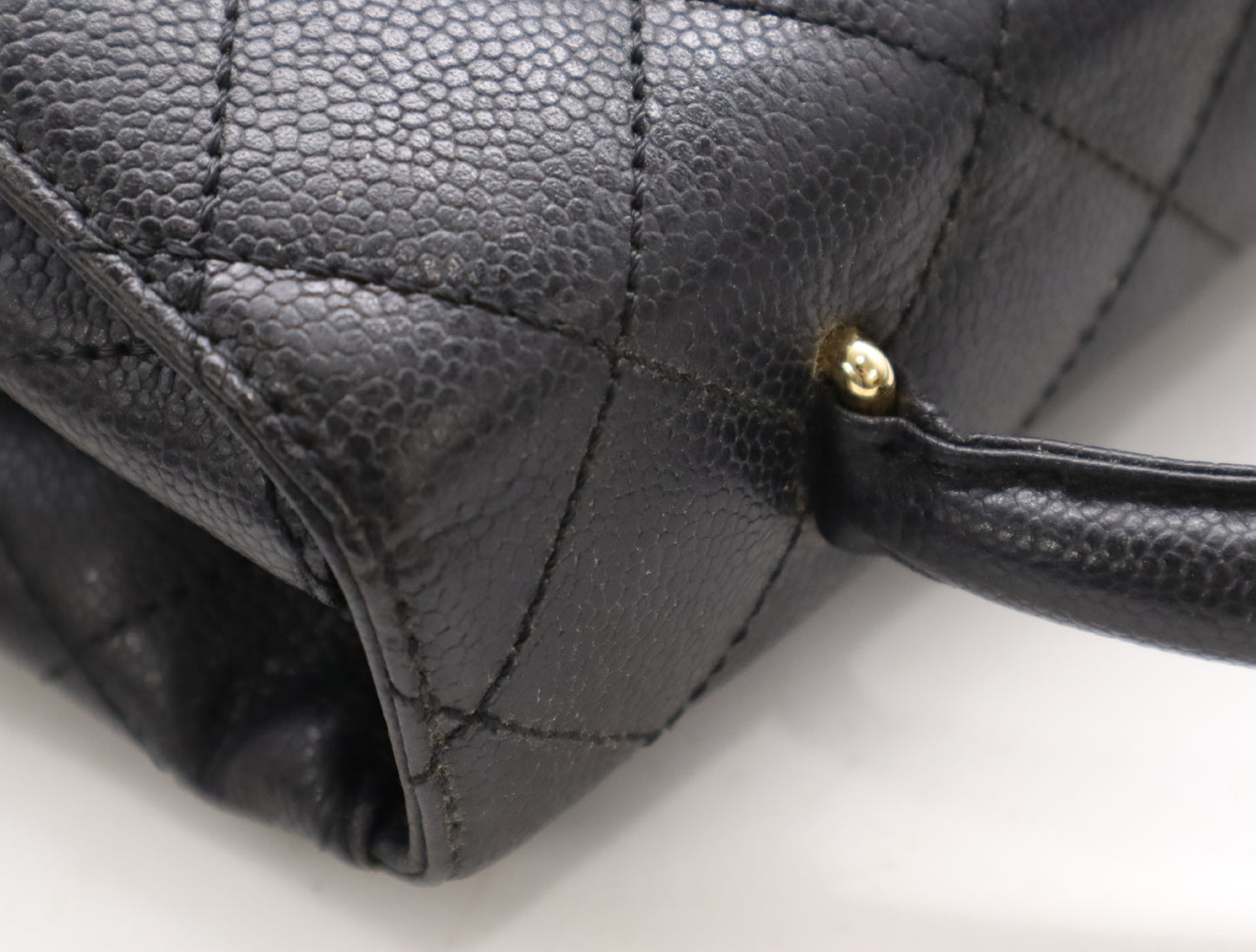CHANEL Caviar Matelasse Handbag in Black with Turn Lock, GD Hardware, Card Holder, and Seal, 8083257