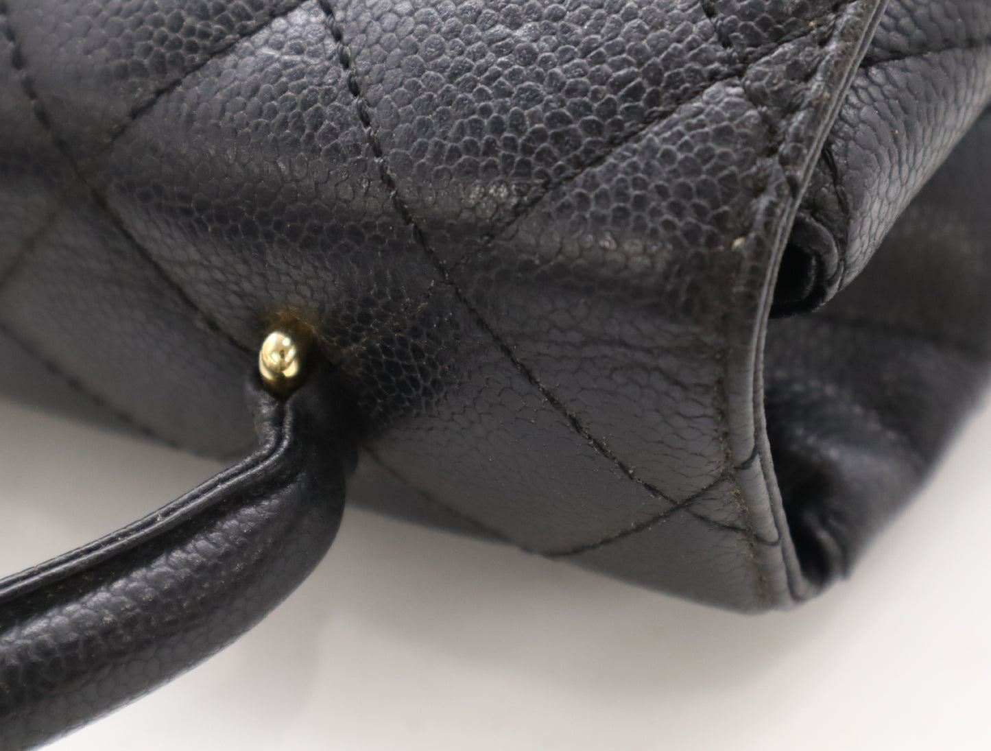 CHANEL Caviar Matelasse Handbag in Black with Turn Lock, GD Hardware, Card Holder, and Seal, 8083257