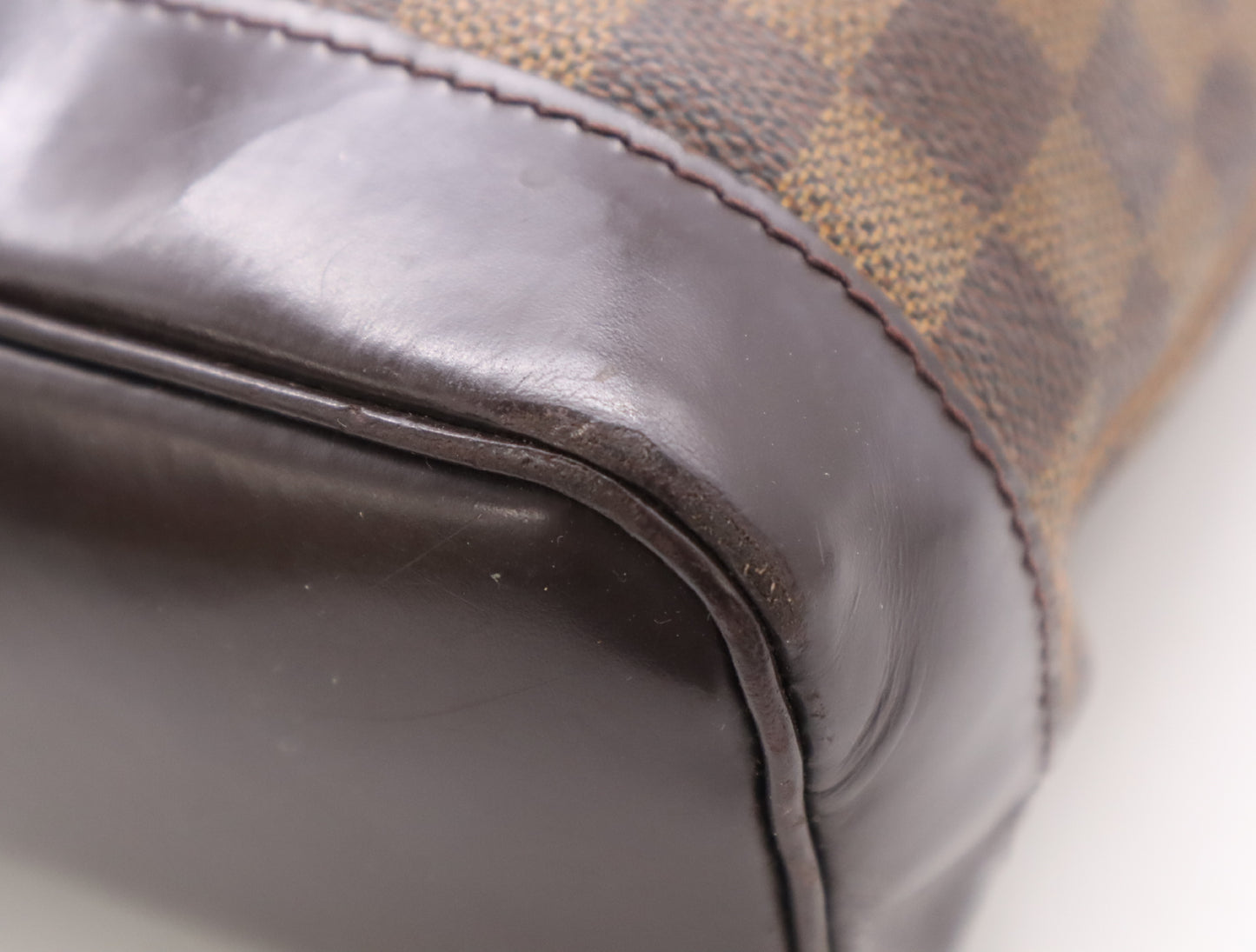 LOUIS VUITTON N51132 Damier Soho Handbag