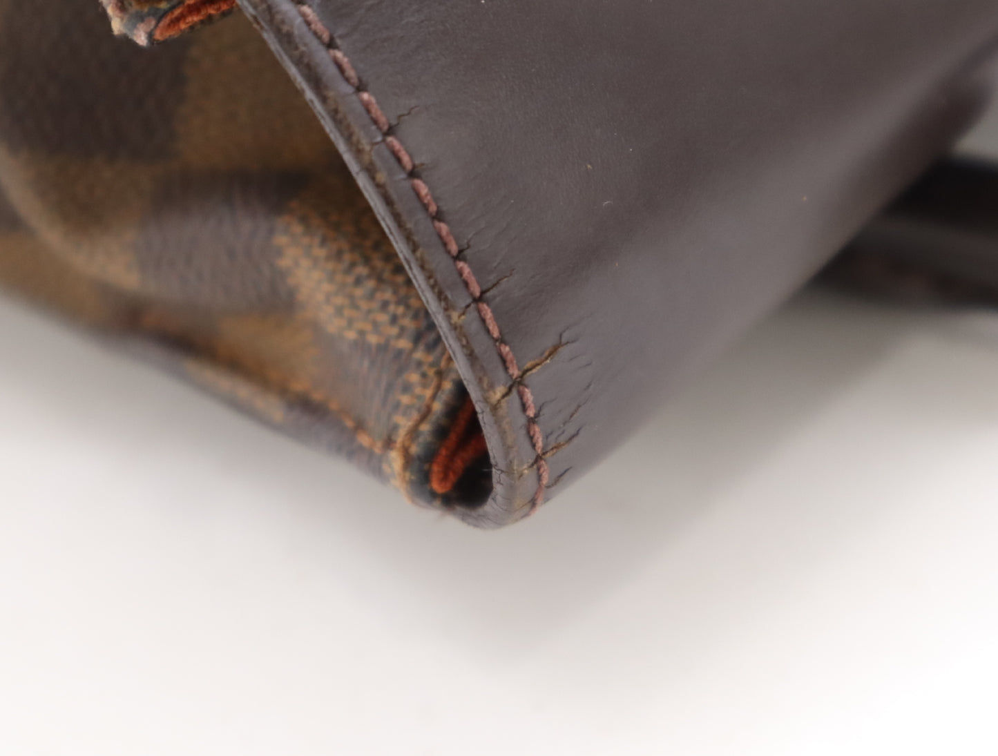 LOUIS VUITTON N51132 Damier Soho Handbag
