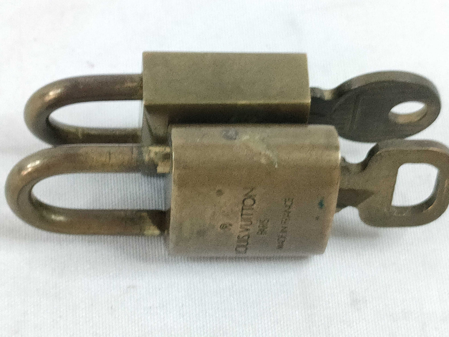 LOUIS VUITTON Cadena Key Set of 10 Other Accessories