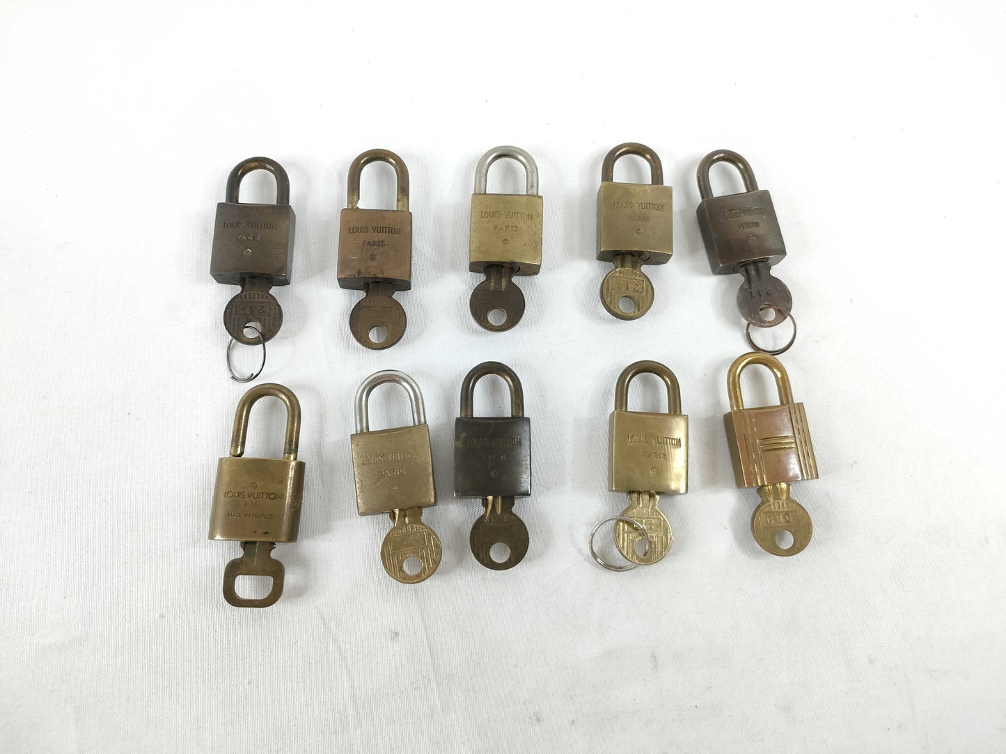 LOUIS VUITTON Cadena Key Set of 10 Other Accessories