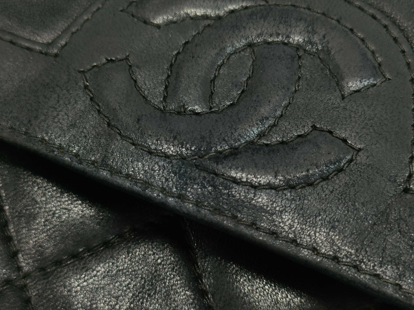 CHANEL Matelasse Chain Fringe Shoulder Bag