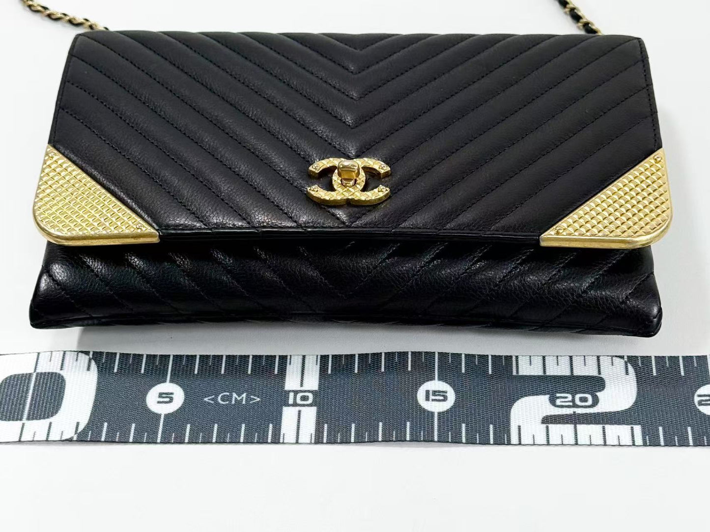 CHANEL Black Chevron Tanlock Luxury Shoulder Bag, W23cm , Vintage G Hardware, Dust Bag and Sticker Included, 26039150