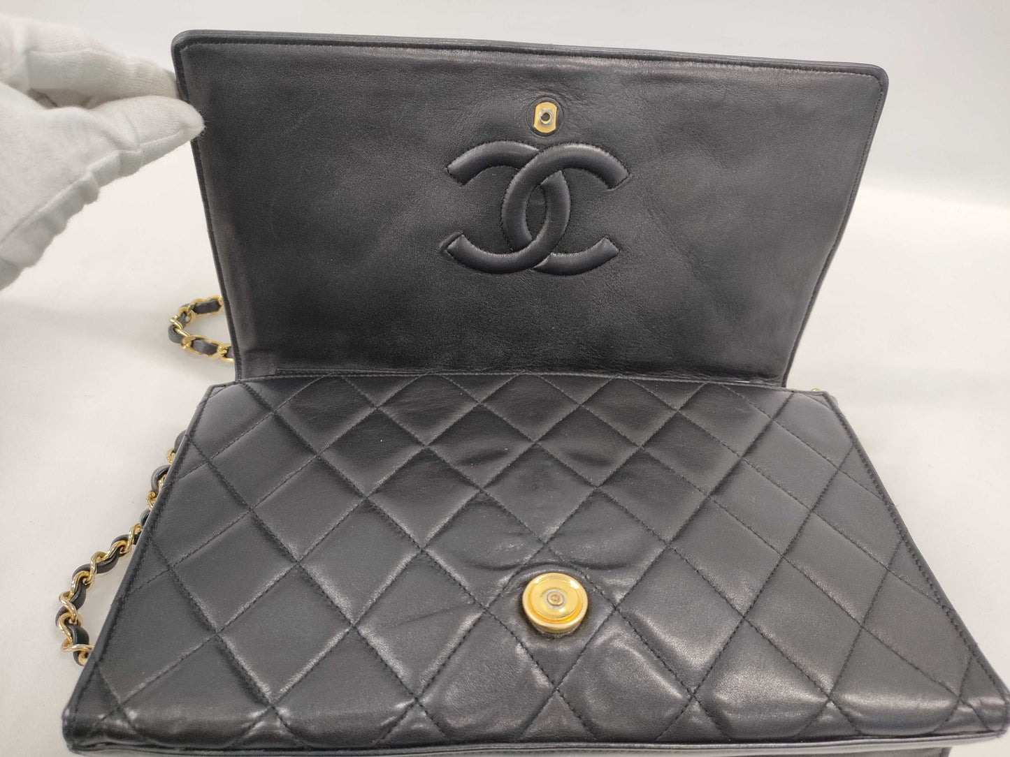 CHANEL Matelasse Chain Black Shoulder Bag