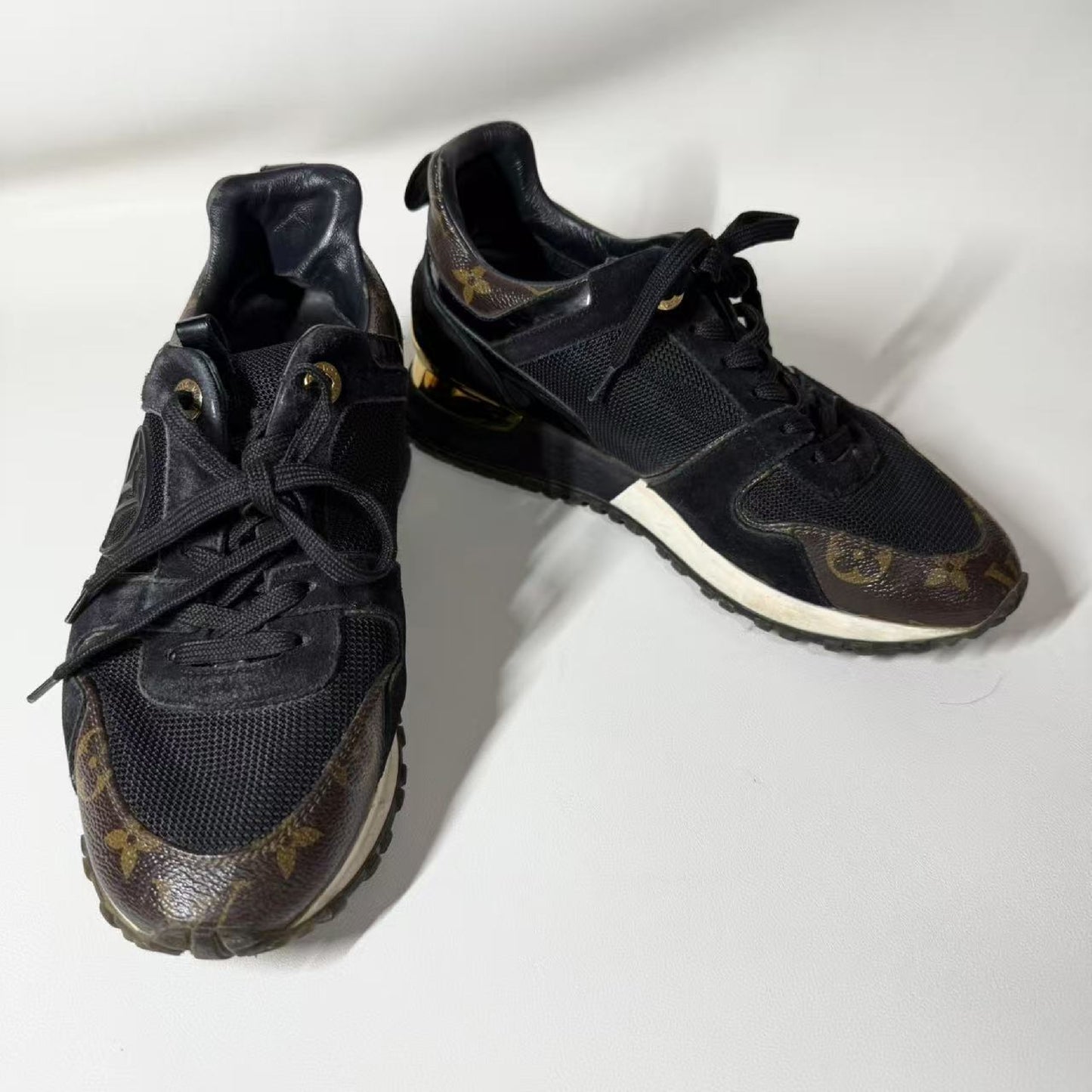 LOUIS VUITTON LOUIS VUITTON shoes size 36.5 sneakers