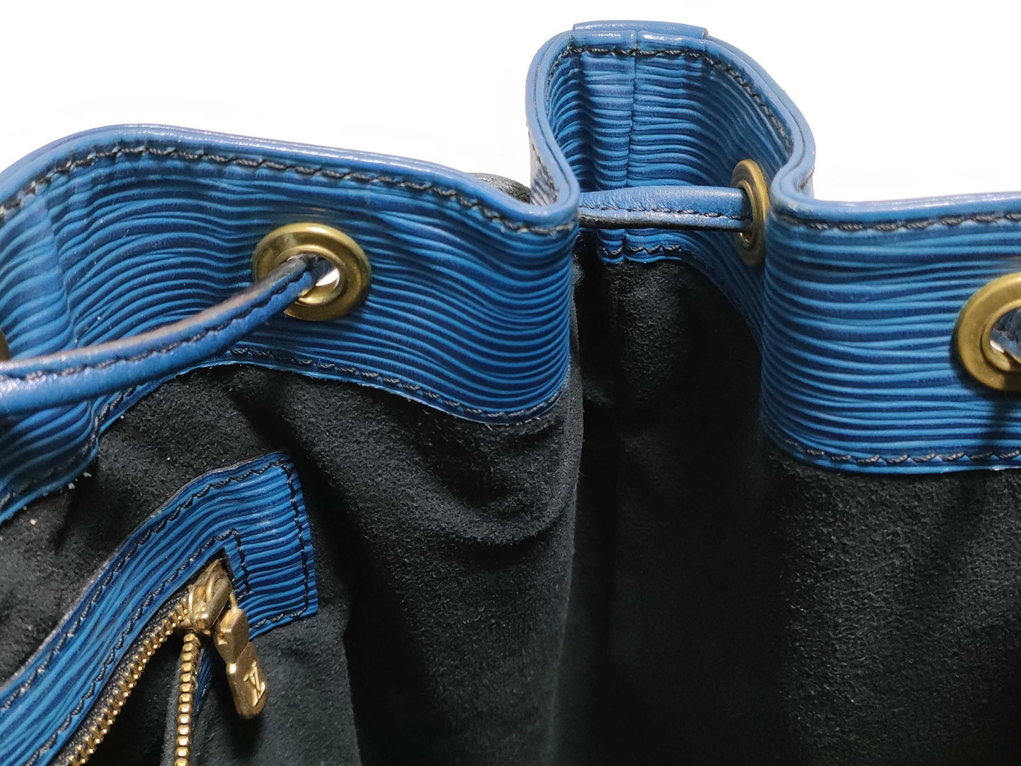 LOUIS VUITTON Epi Petit Noe M44005 Shoulder Bag