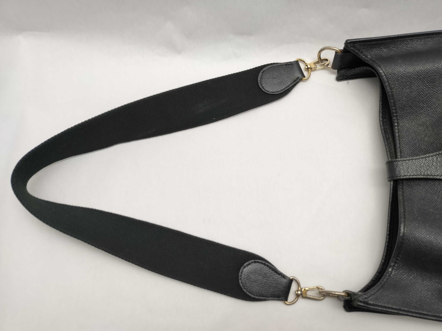 Evelyn style shoulder bag