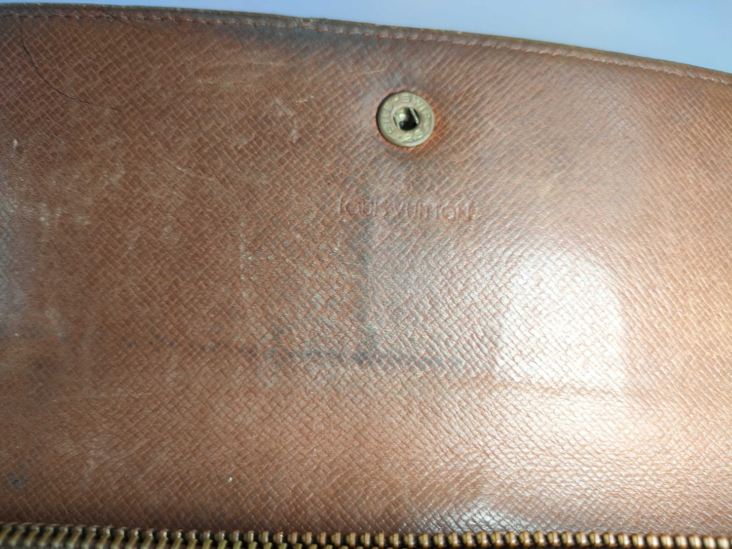 LOUIS VUITTON Monogram Long Wallet with Zipper