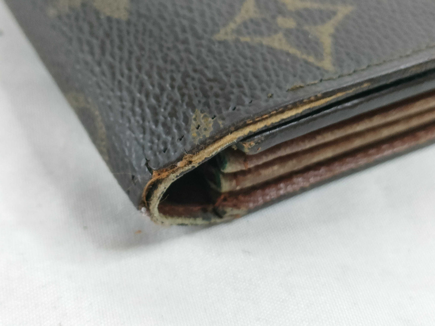 LOUIS VUITTON Monogram Long Wallet with Zipper