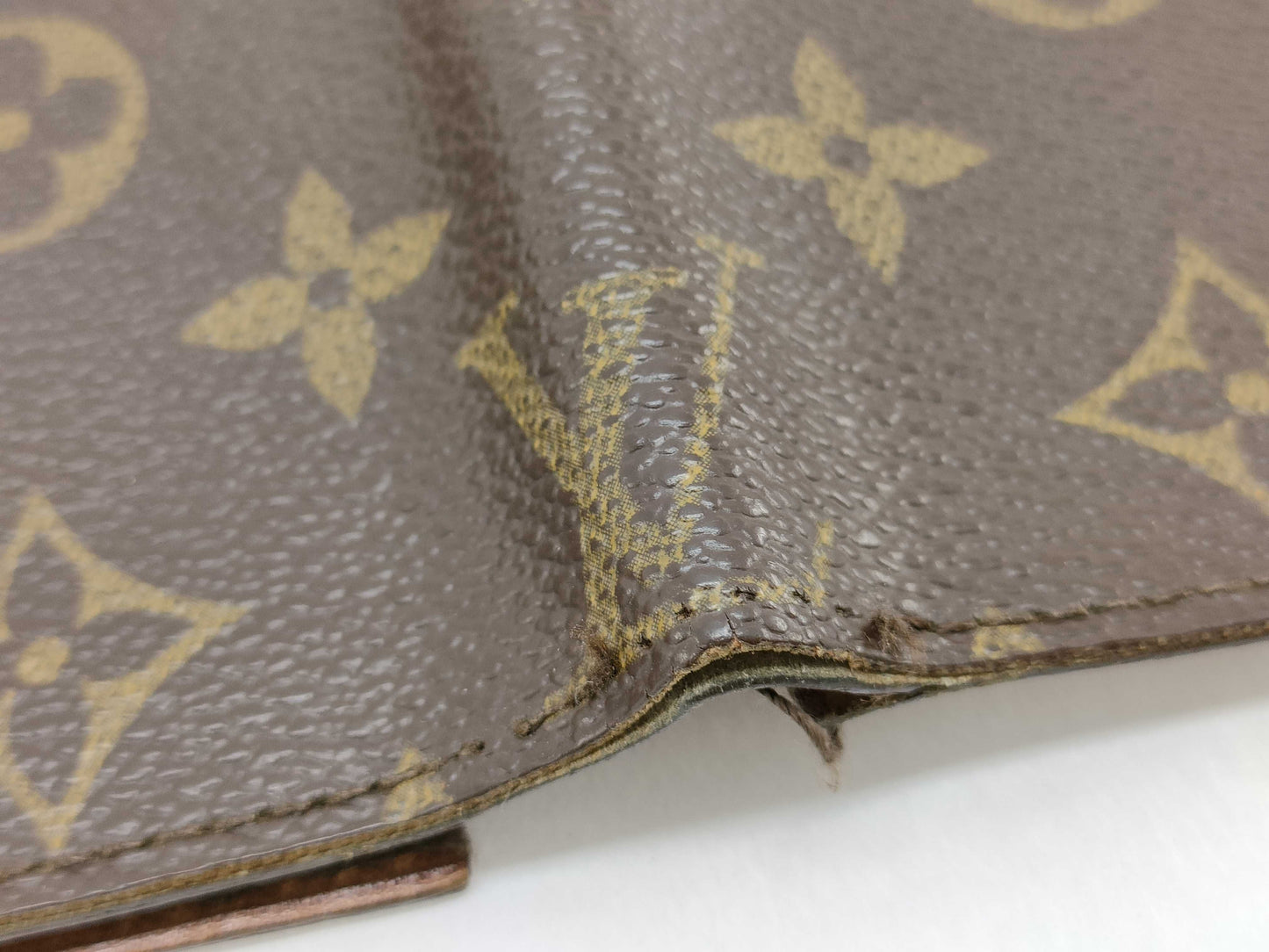 LOUIS VUITTON Monogram Louis Vuitton Monogram Wallet Billfold