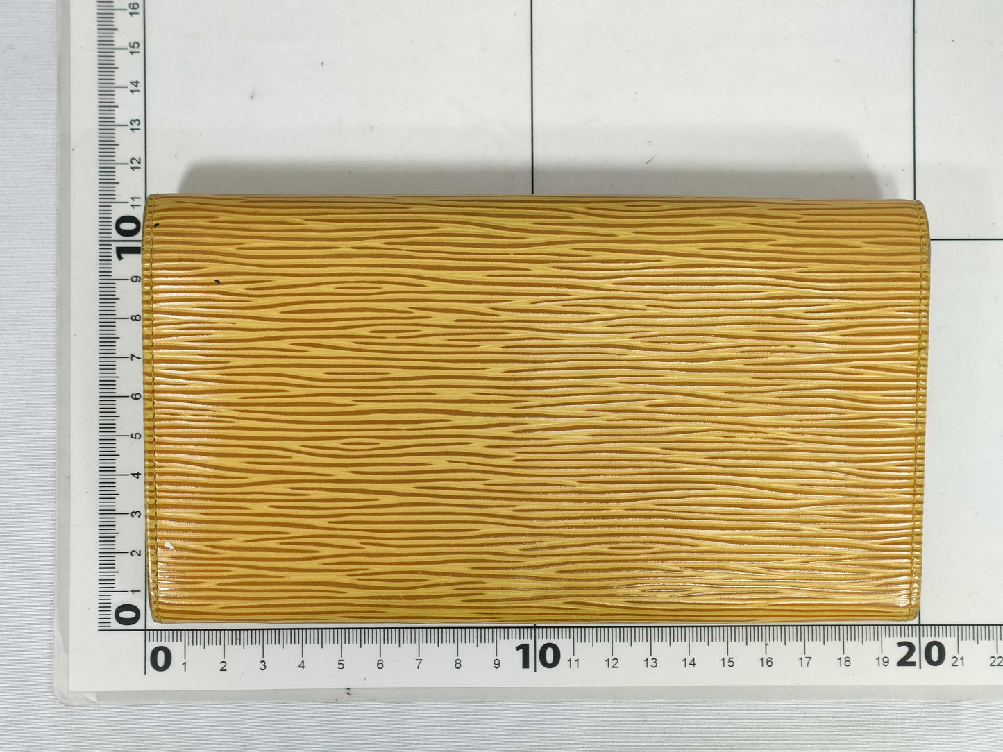 LOUIS VUITTON Epi Long Wallet Yellow