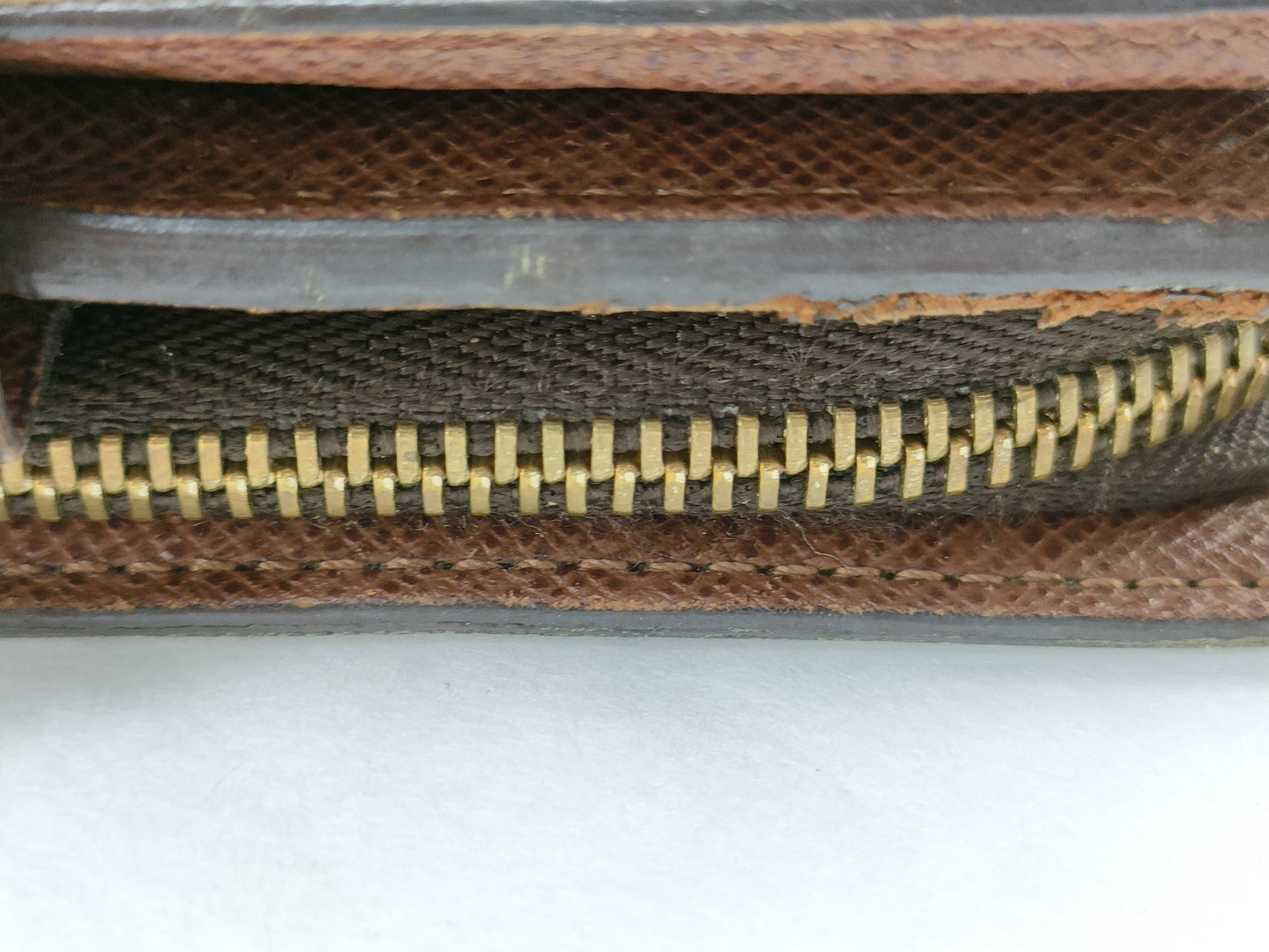 LOUIS VUITTON Monogram Papier Zip Wallet