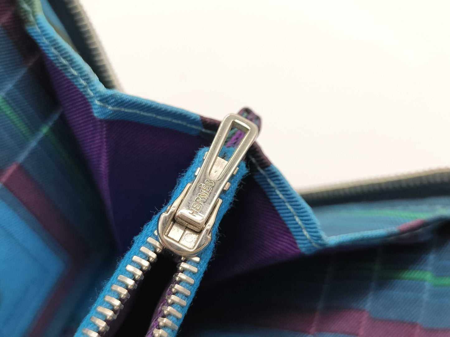HERMES □N engraved Azap Hermès Azap Silkin Navy Wallet