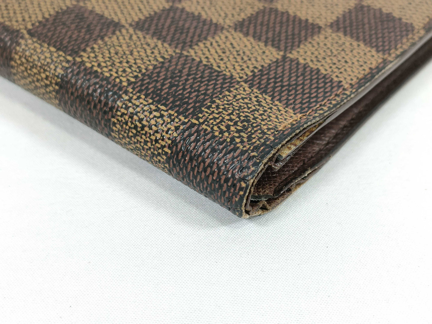 LOUIS VUITTON RFID Unverifiable CA0966 Damier Louis Vuitton Wallet Damier Bifold Wallet