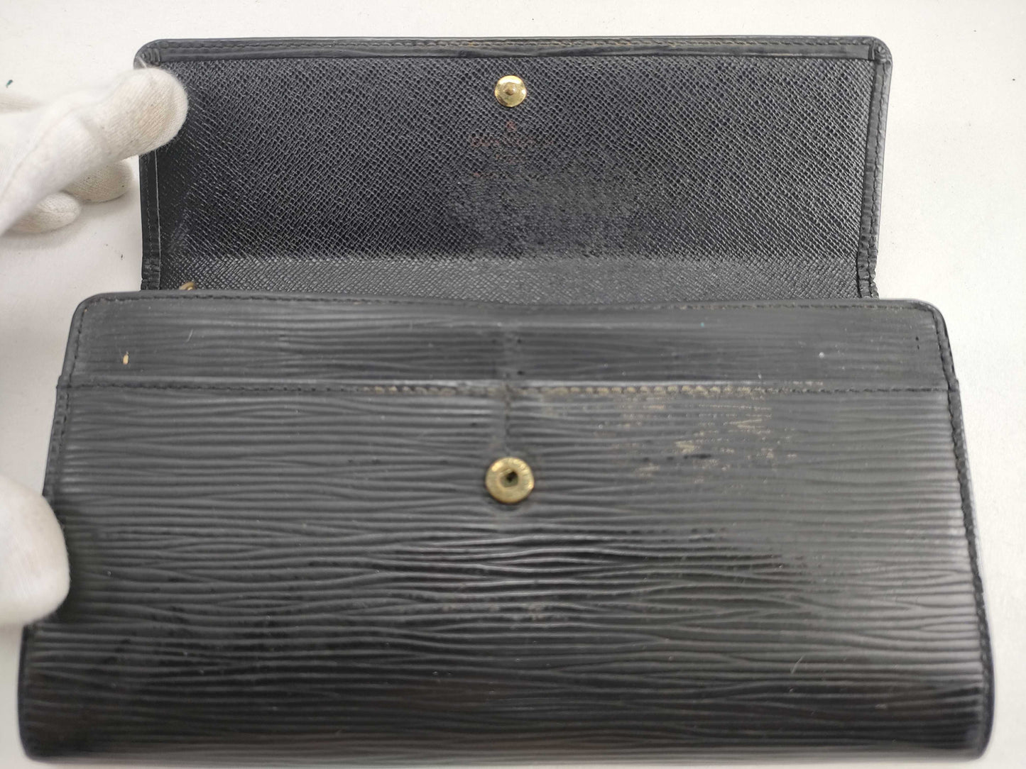LOUIS VUITTON RFID Unverifiable SR1000 Epi Louis Vuitton Epi Long Wallet Black Wallet