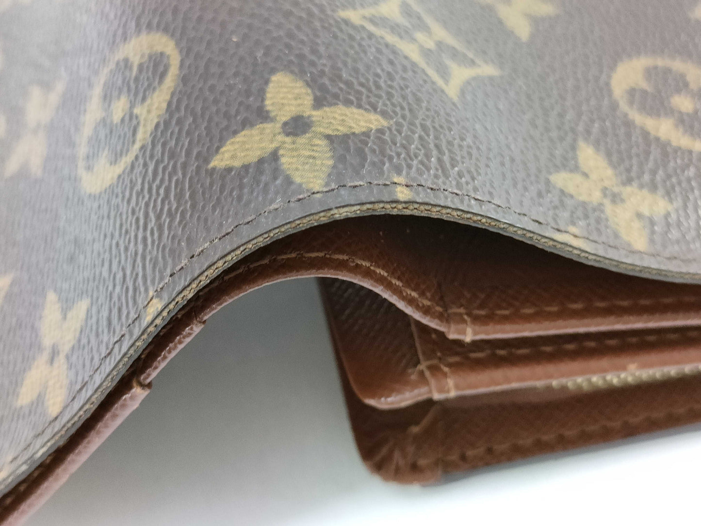 LOUIS VUITTON Monogram Louis Vuitton Monogram Folding Wallet