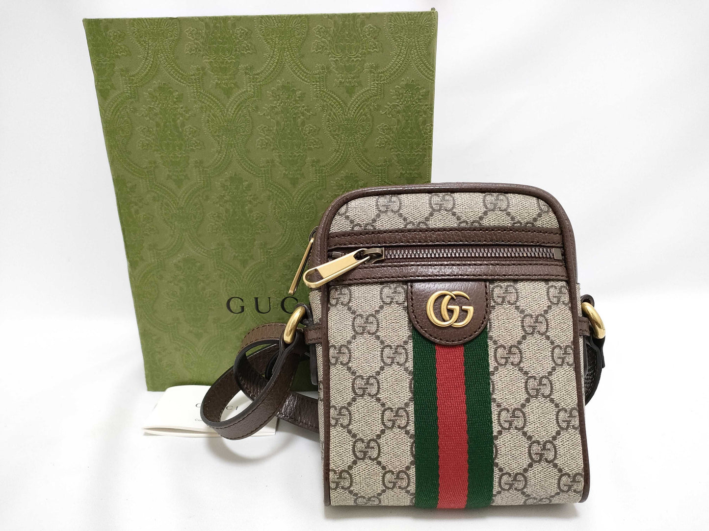 GUCCI GG Supreme Sherry Shoulder Bag