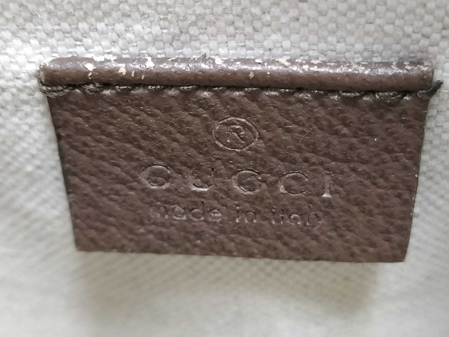 GUCCI GG Supreme Sherry Shoulder Bag