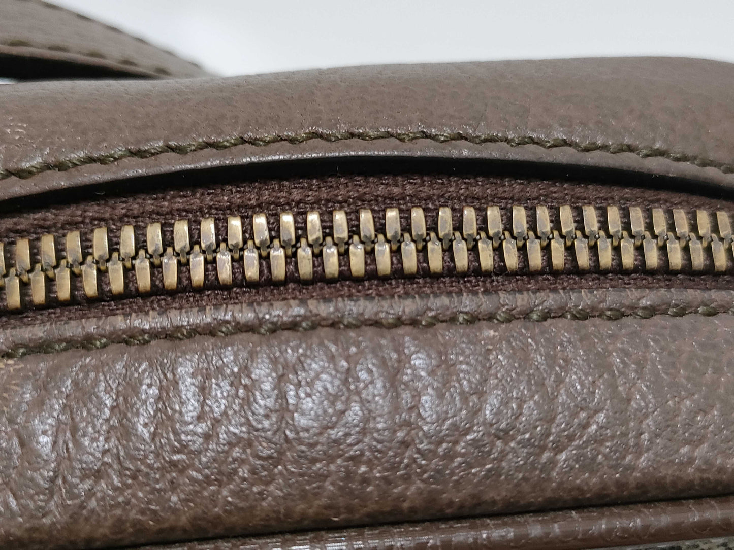 GUCCI GG Supreme Sherry Shoulder Bag