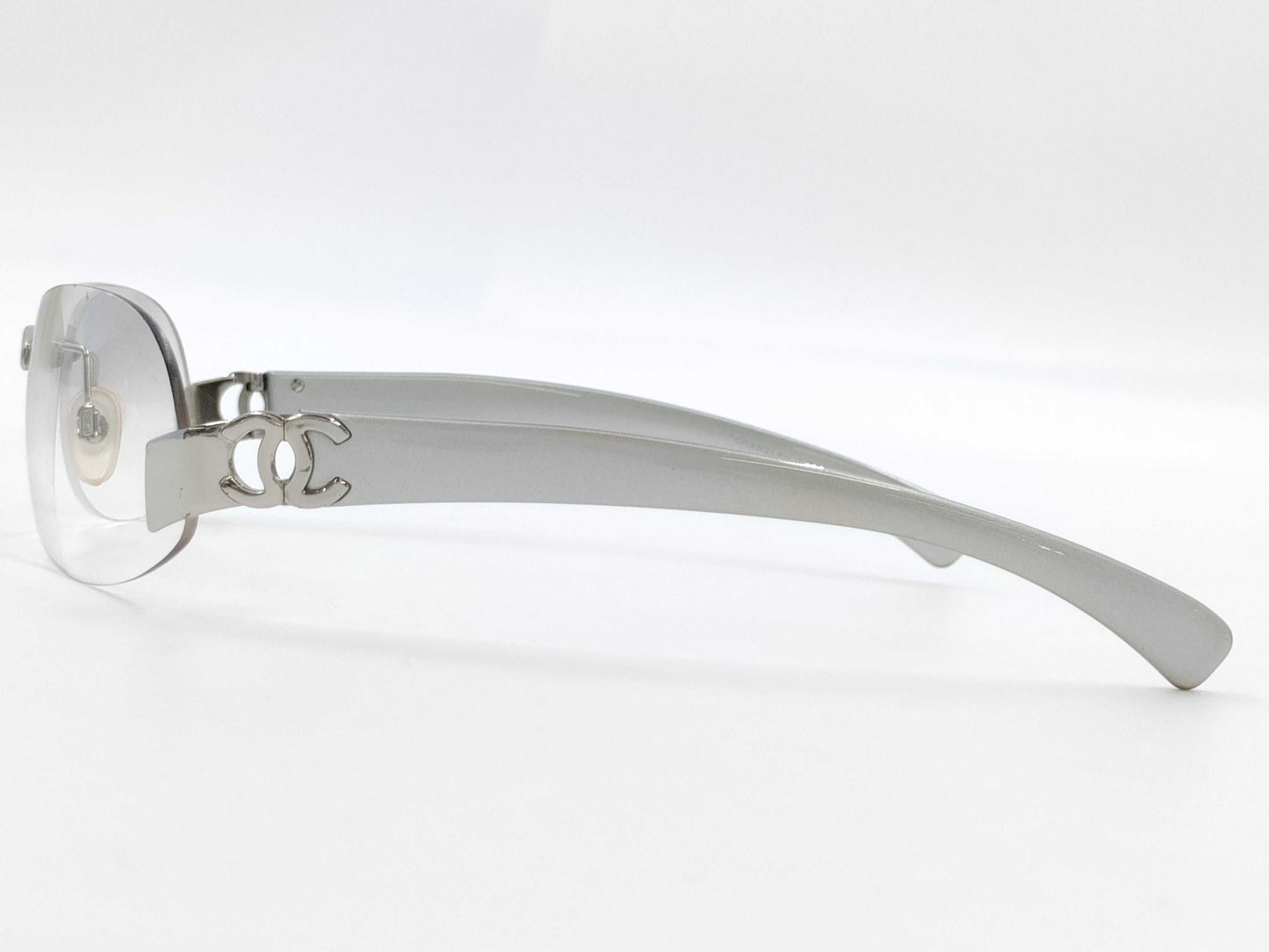 CHANEL Coco Mark Sunglasses Silver Sunglasses/Eyeglasses