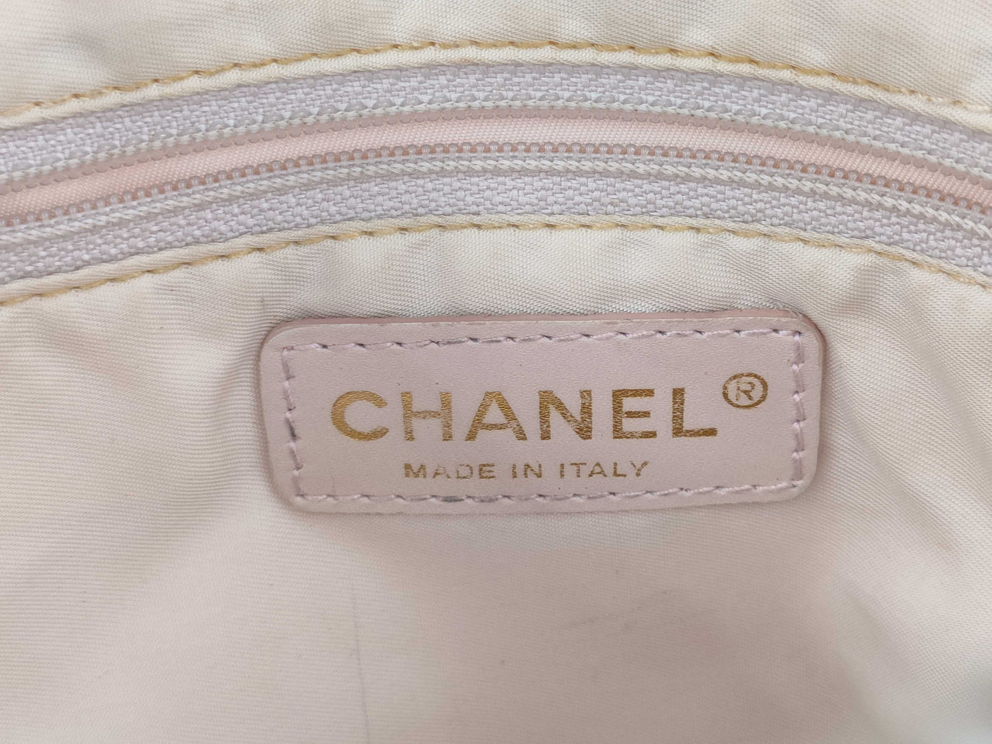 CHANEL New Travel Handbag Pink Handbag