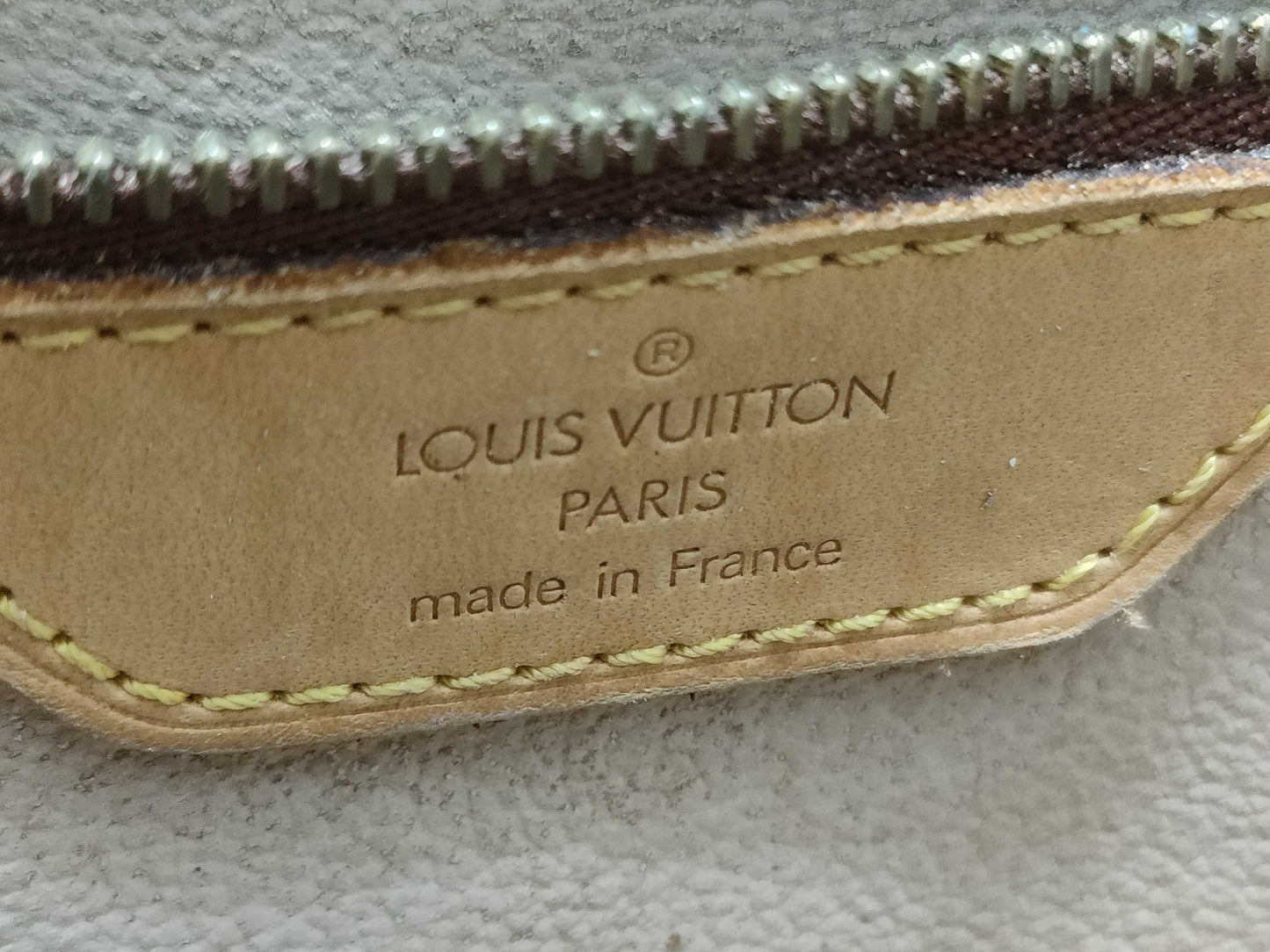 LOUIS VUITTON RFID Unverified Monogram Louis Vuitton Monogram Bucket GM Shoulder Bag