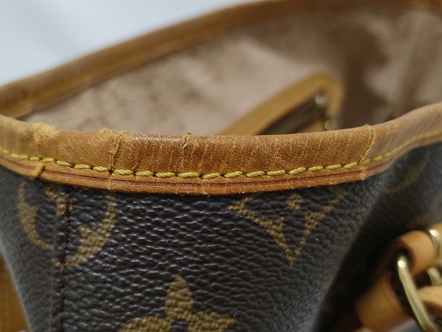 LOUIS VUITTON RFID Unverified Monogram Louis Vuitton Monogram Bucket GM Shoulder Bag