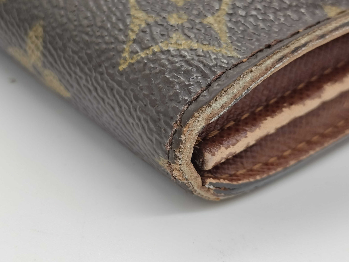 LOUIS VUITTON Monogram Louis Vuitton Monogram Portefeuille Sarah TH0016 Wallet